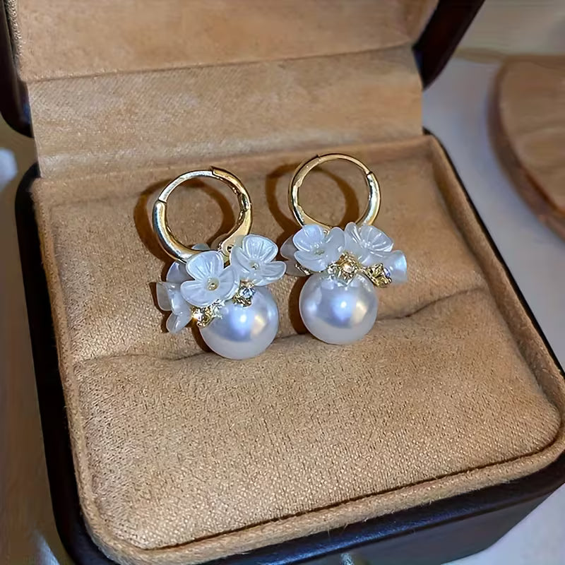 1 Elegant Japanese and Korean Style Earrings with Delicate Golden Flowers - Delicate Girl Gift, Fashionable Jewelry, Elegant Accessories | Japanese Earrings