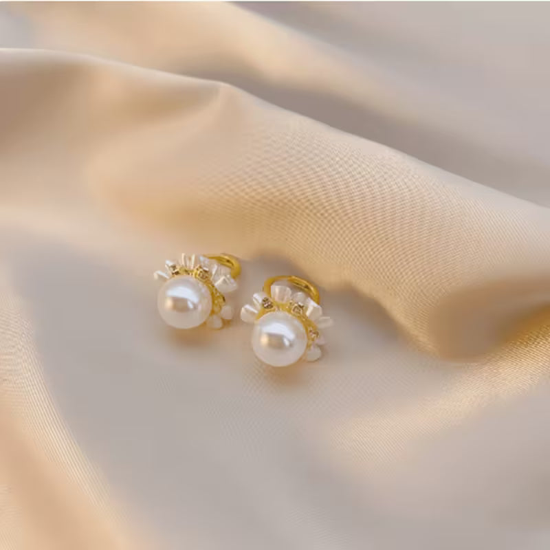 1 Elegant Japanese and Korean Style Earrings with Delicate Golden Flowers - Delicate Girl Gift, Fashionable Jewelry, Elegant Accessories | Japanese Earrings