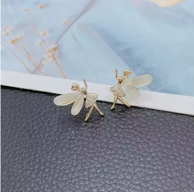 Trendy Girl Dancer Stud Earrings Crystal Acrylic Wings Angle Earrings for Women Korean Cute Sweet Jewelry