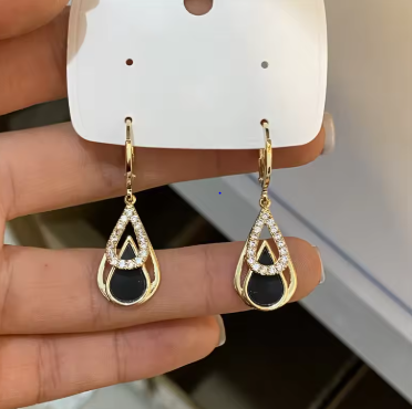 Trendy Rhinestones Black Enamel Oil Water Drop Dangle Earrings for Women Party Golden Color Hollow Out Round Hoop Jewelry Gift