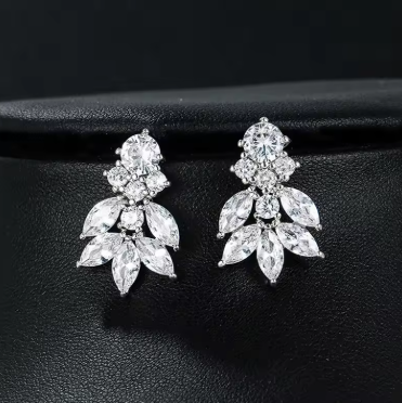 Huitan Temperament Women's Stud Earrings for Party Brilliant Cubic Zircon Modern Fashion Female Earrings Fancy Anniversary Gift