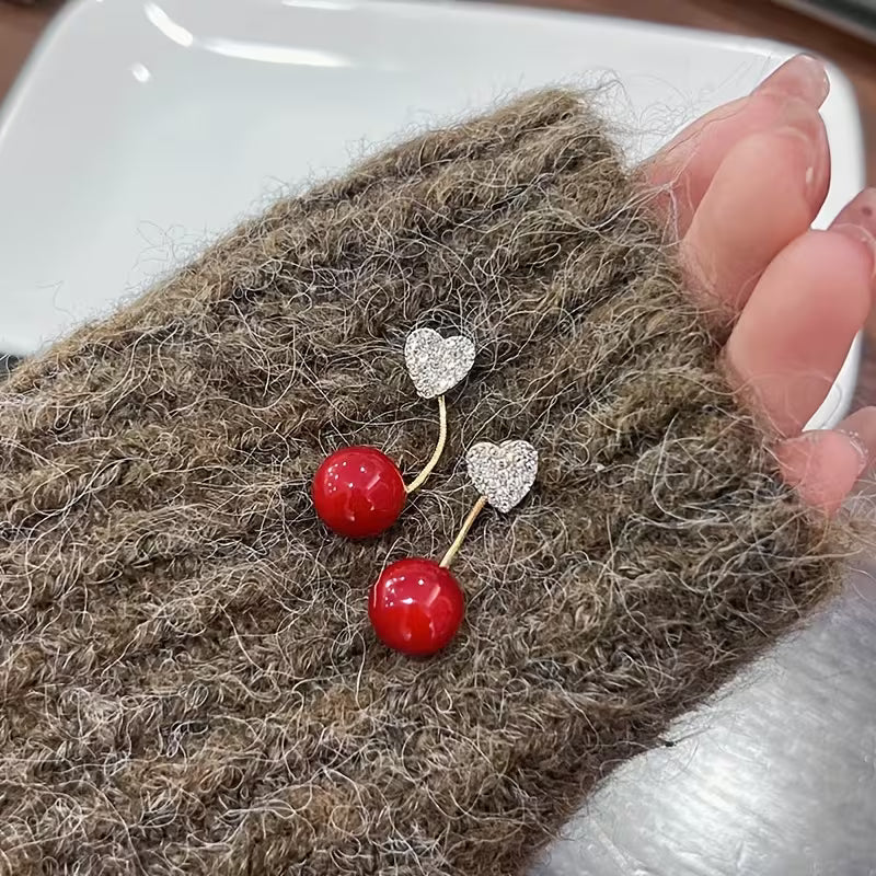 A Pair of Heart-Shaped Earrings, a Unique French Style Suitable for a Charming